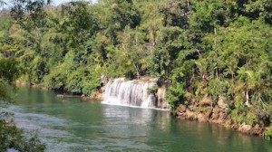 Der Sai Yok Wasserfall.